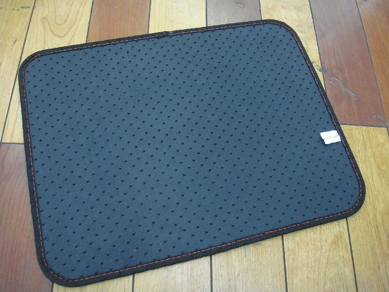 Sparco Set of 2 Sparco floor mats (rear seat side only) Nengun