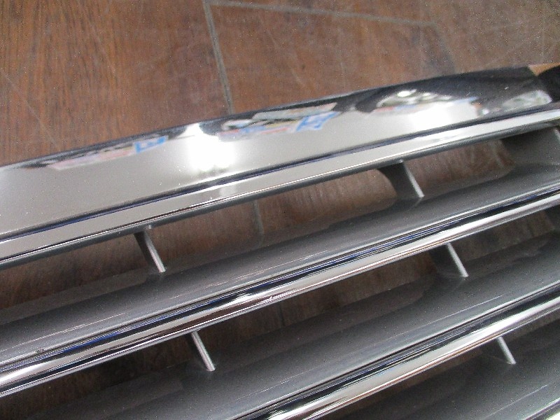 Mercedes Benz MercedesBenz CClass (W203) genuine front grille