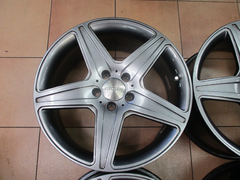 WELD Street Performance Mustang Belmont Beadlock Gloss Black