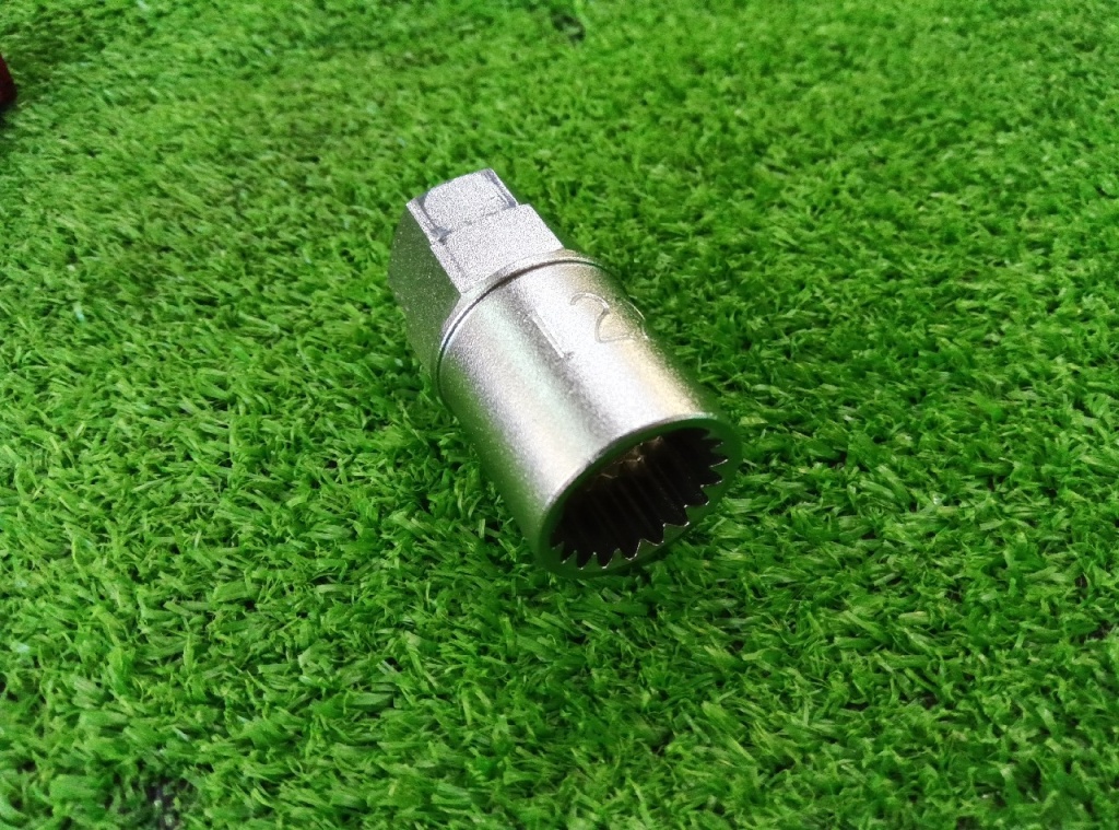 Project Kics - KICS 2-Piece Lock Nut/P1.25 - Nengun Performance