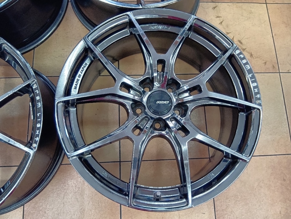 Rays gramlights 57FXZ 19インチ ナット付き Gram Lights 57FXZ - 19