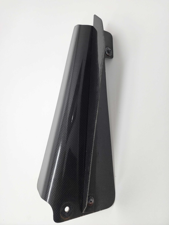 Bee R - R32 GTR Carbon Rear Diffuser
