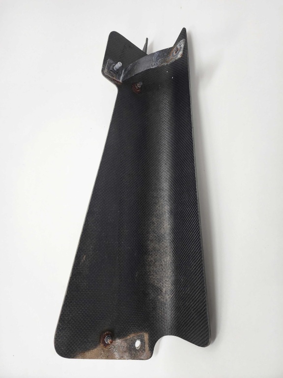 Bee R - R32 GTR Carbon Rear Diffuser