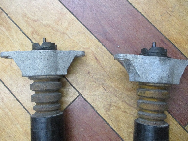 KYB - Aftermarket shocks for CX-5 (KE series) (2 rear shocks)
