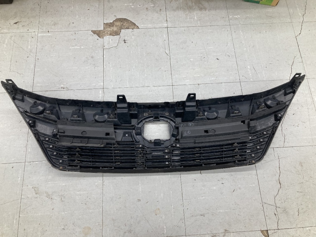 Toyota - Genuine front grille for the late model 20-series