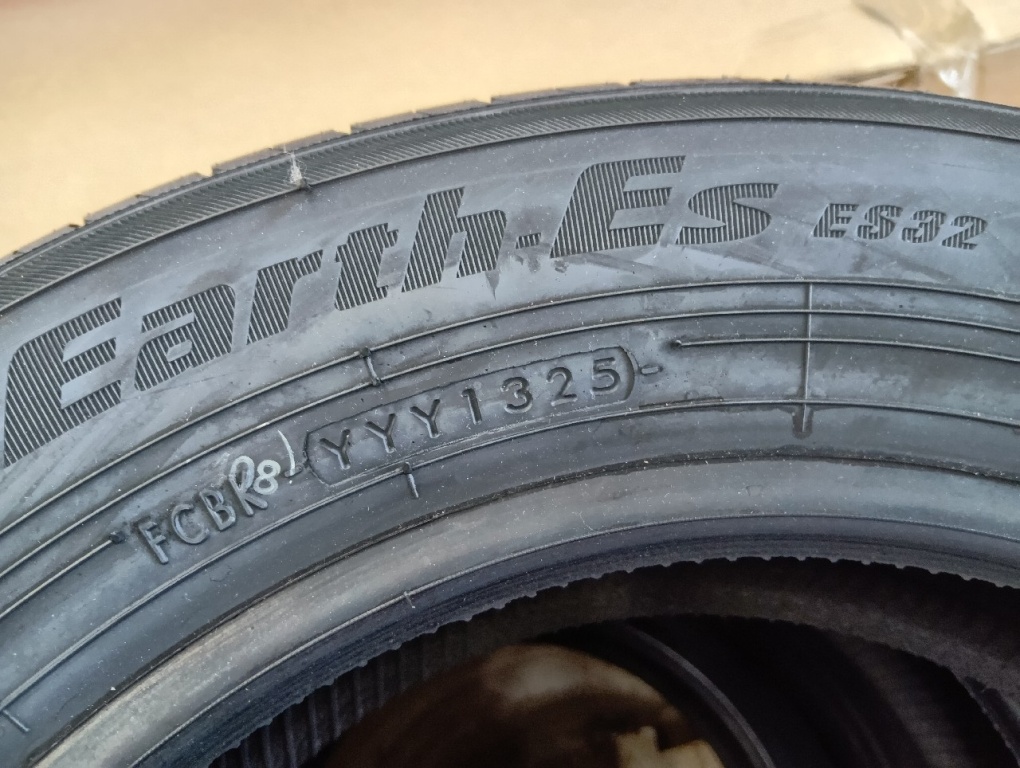 Yokohama - Set of 4 unused tires (155/70R13) - Nengun