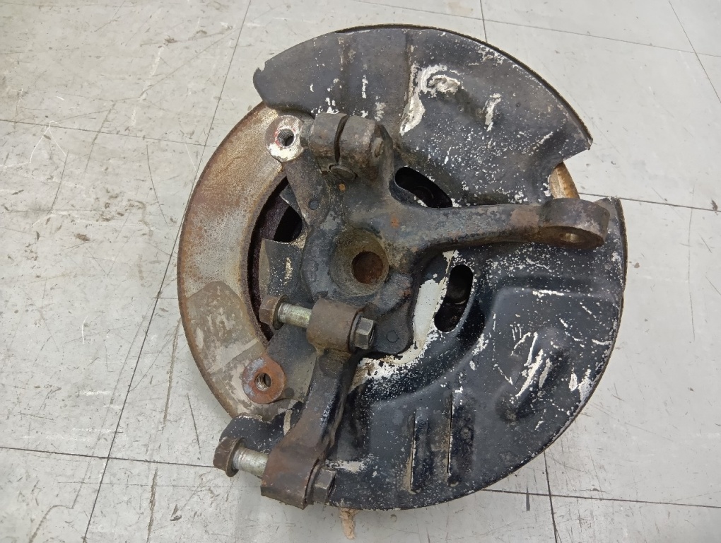 Mazda - FC3S F hub knuckle rotor set (right)