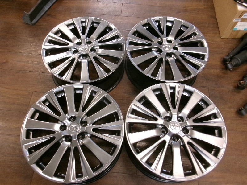 Unknown - Manufacturer unknown - Toyota OEM style / 19-inch wheel