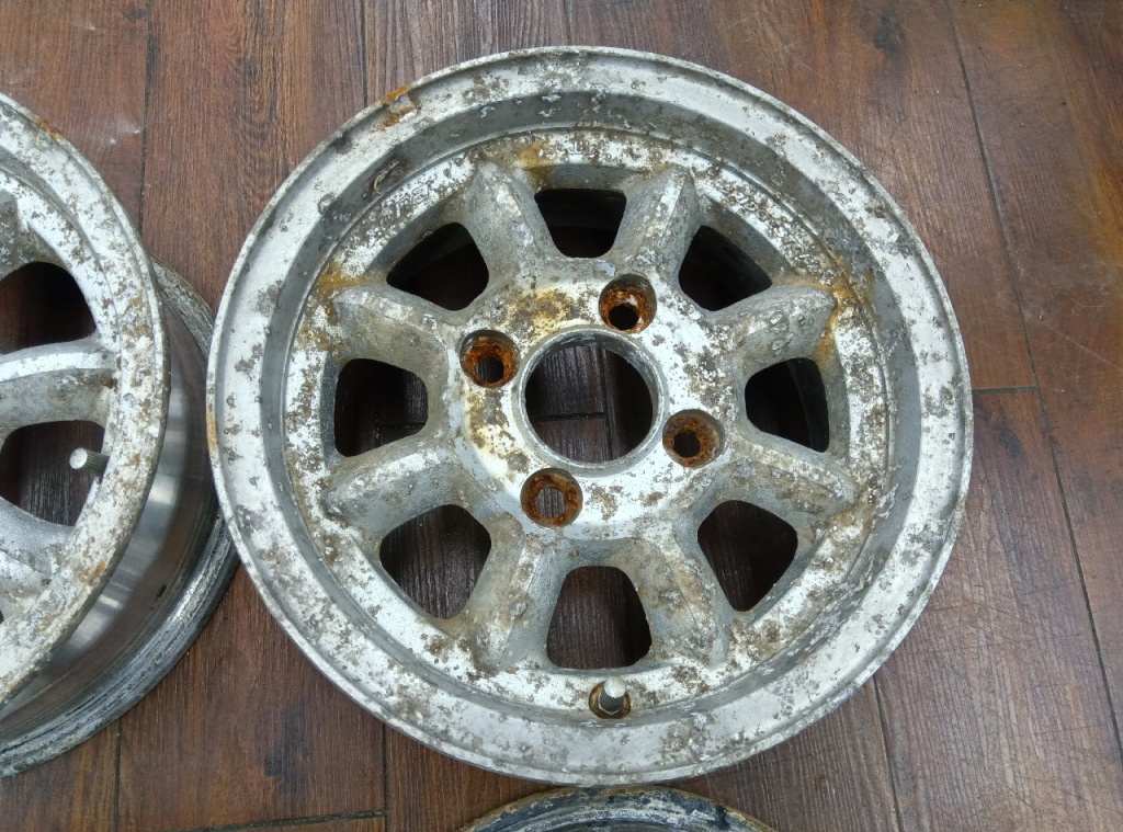 Bridgestone - Junk! Zona 13-inch wheels (4 wheels) - Nengun