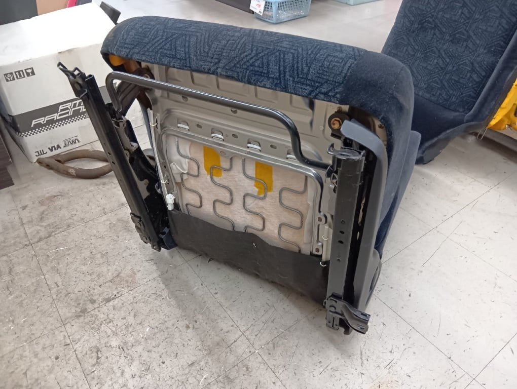 Toyota - Toyota Chaser (JZX100) late model genuine seat/passenger