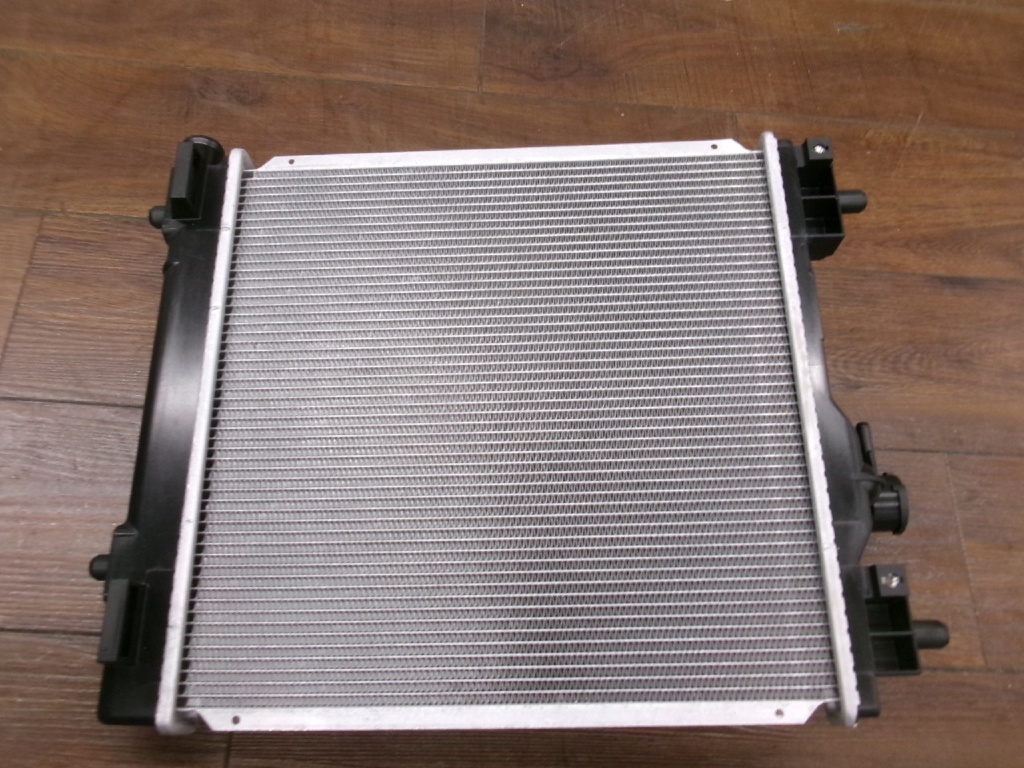 Unknown - Radiator for Suzuki
