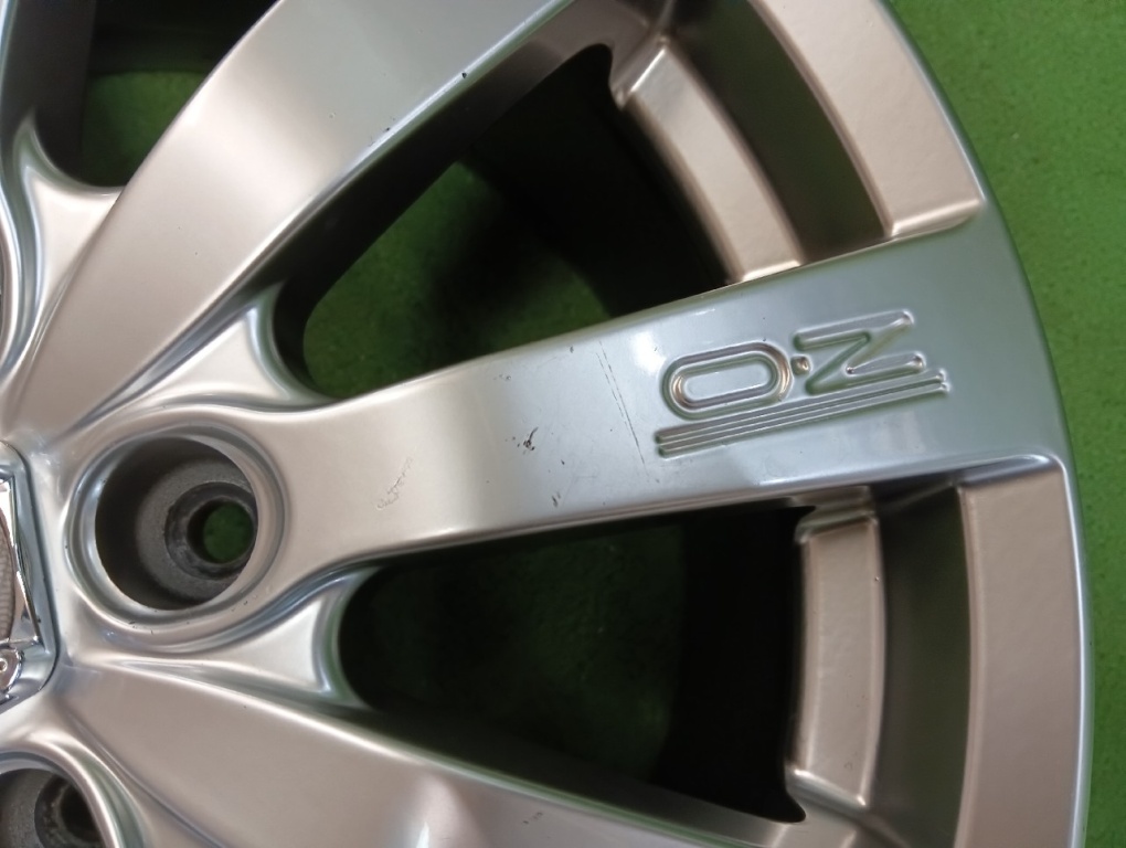 OZ Racing - OZ Michelangelo 17-inch wheels (set of 2