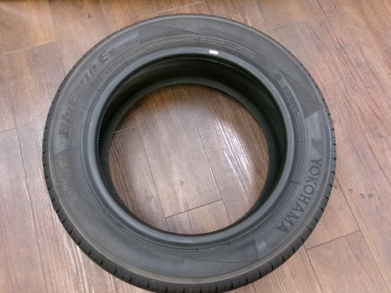 Yokohama - Used tires (205/55R16) 7mm, set of 2