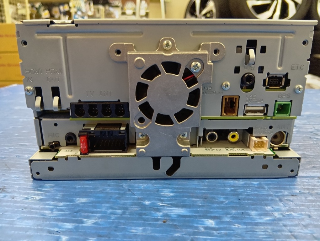 Carrozzeria - Memory Navigation (AVIC-RW710) - Nengun