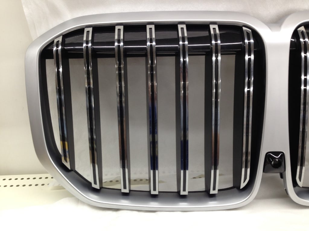 BMW - BMW X7 (G07) Genuine Kidney Grille