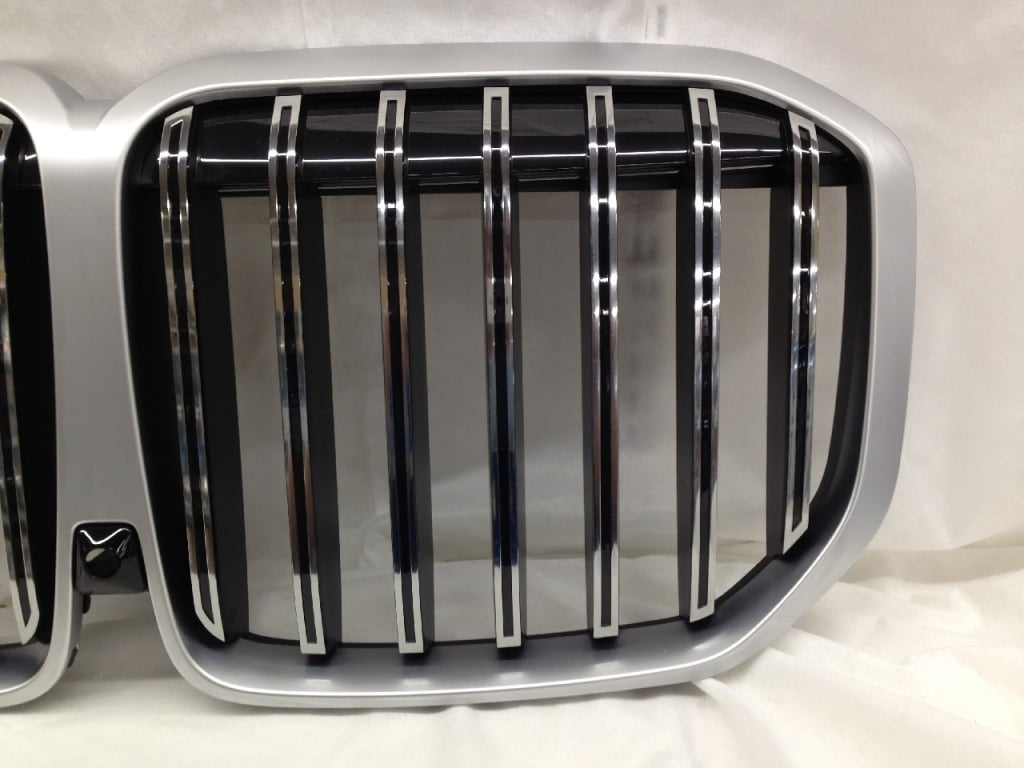 BMW - BMW X7 (G07) Genuine Kidney Grille