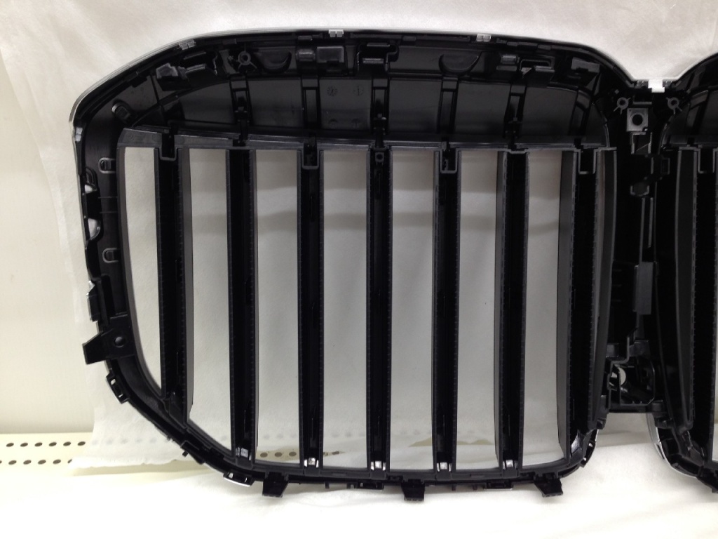 BMW - BMW X7 (G07) Genuine Kidney Grille