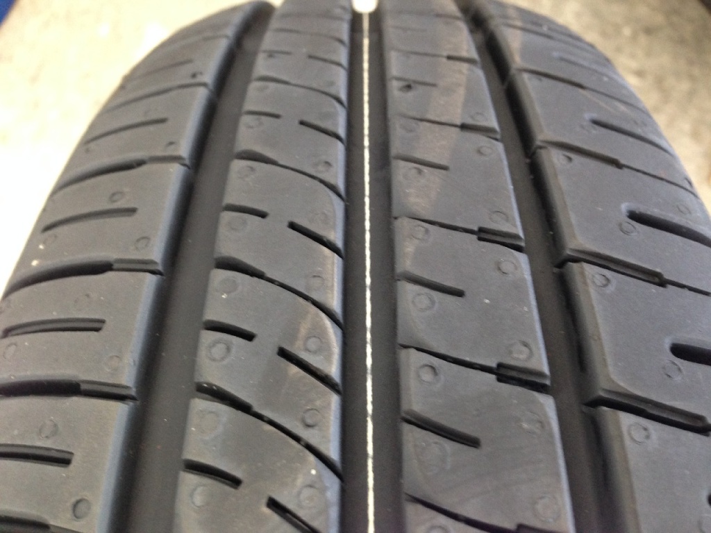 DUNLOP ENASAVE EC204 155/70R13 4本 Amazon.co.jp: ダンロップ(DUNLOP) 155/70R13 75S ENASAVE EC204