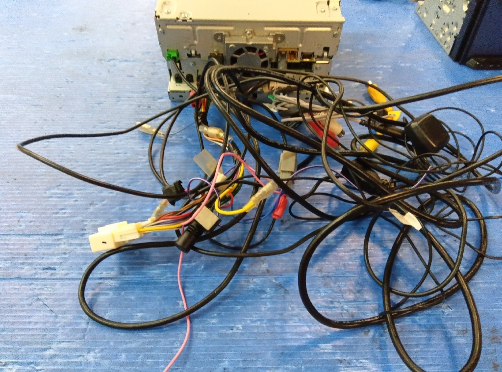 Carrozzeria - 8V Cyber Navi (AVIC-CL911-DC) - Nengun Performance