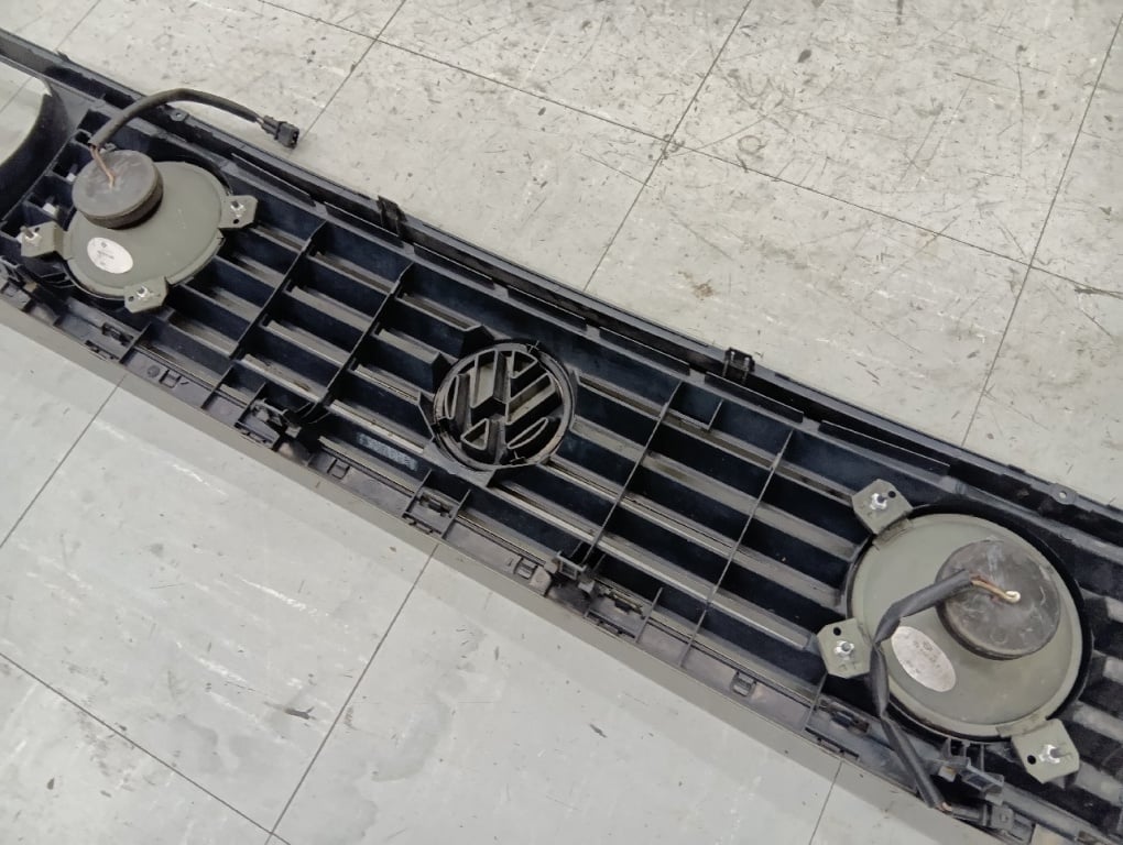 Volkswagen - Volkswagen Golf 2 Genuine Grille/Silver