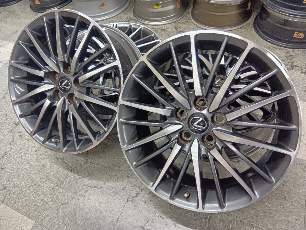 Lexus - LS460 late model genuine / 19-inch aluminum wheel set of 4