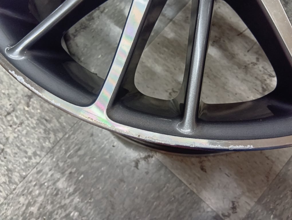 Lexus - LS460 late model genuine / 19-inch aluminum wheel set of 4