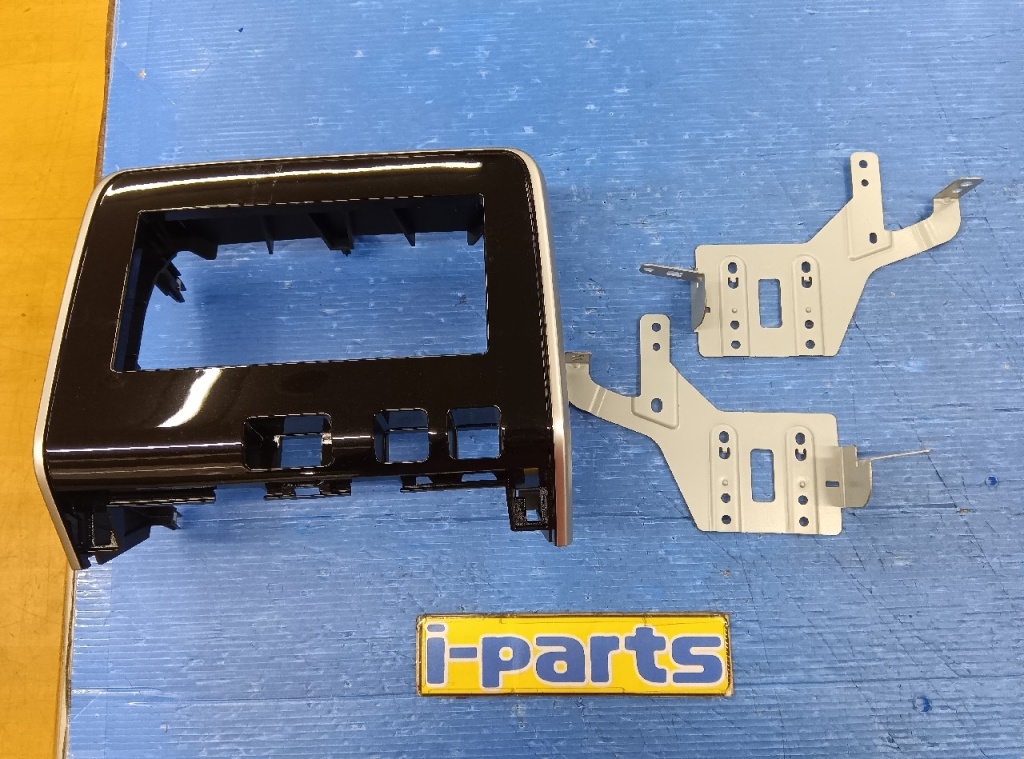 Unknown - Nissan Motor Co., Ltd. - Serena (C27 series) genuine audio panel