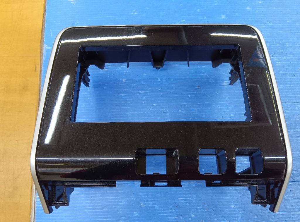 Unknown - Nissan Motor Co., Ltd. - Serena (C27 series) genuine audio panel