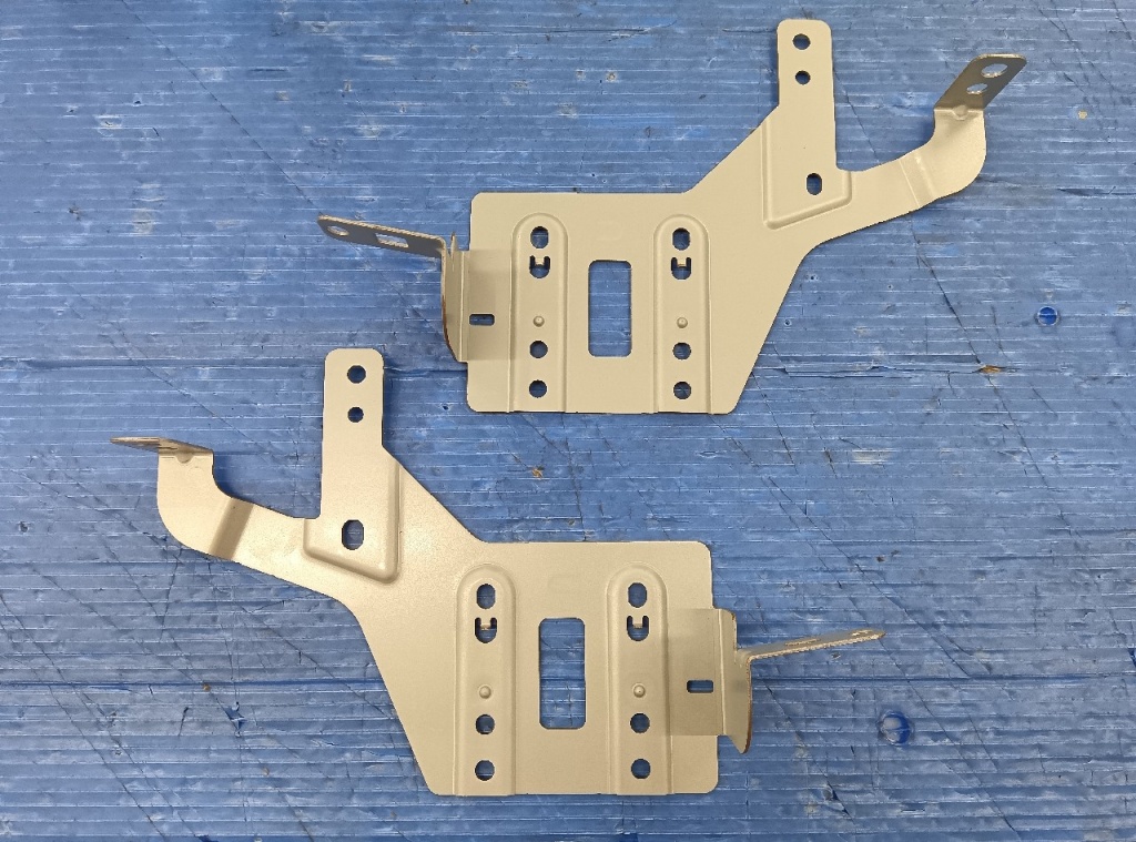 Unknown - Nissan Motor Co., Ltd. - Serena (C27 series) genuine audio panel