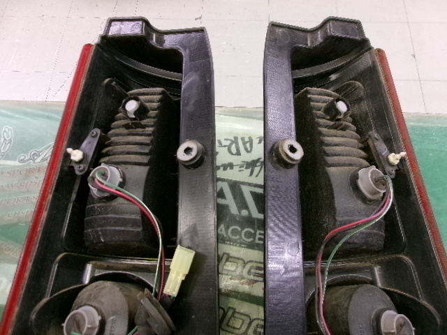 Mazda - Used! AZ Wagon (MJ21S) genuine tail lights (left and right)