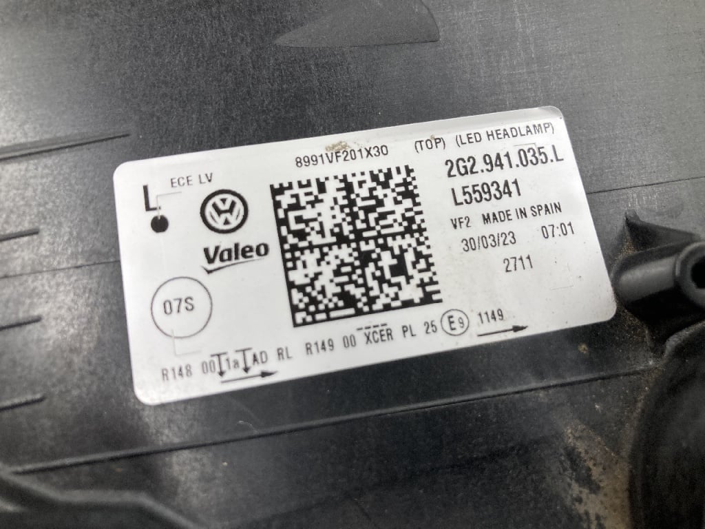 Volkswagen - Volkswagen Polo AW series genuine headlight (left only)