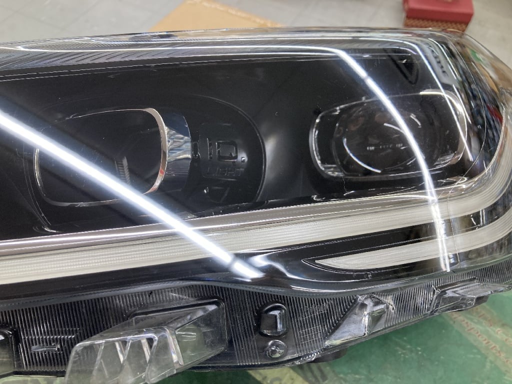 Volkswagen - Volkswagen Polo AW series genuine headlight (left only)