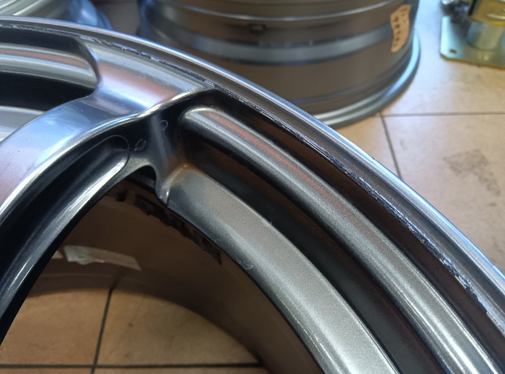 Yokohama - ADVAN RG?/2 18-inch wheels