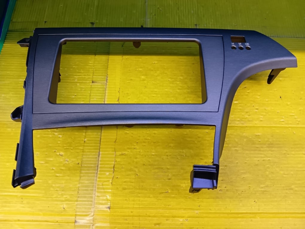 Toyota - 30 series Prius genuine audio panel