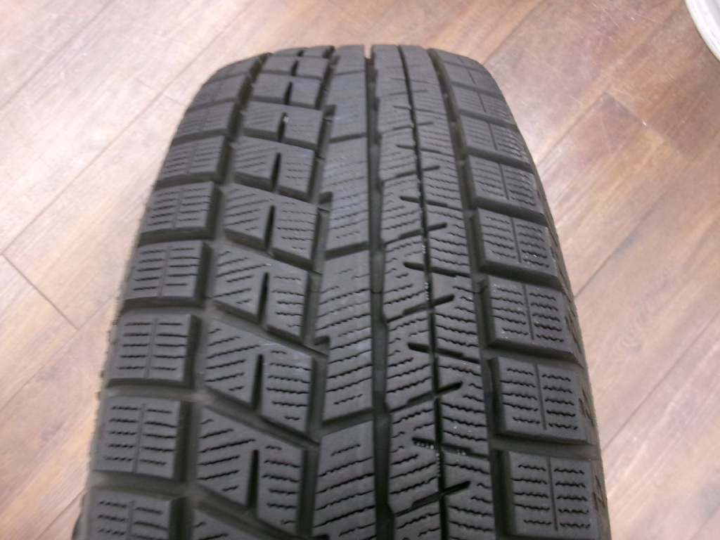 Yokohama - 1 used studless tire (185/70R14)