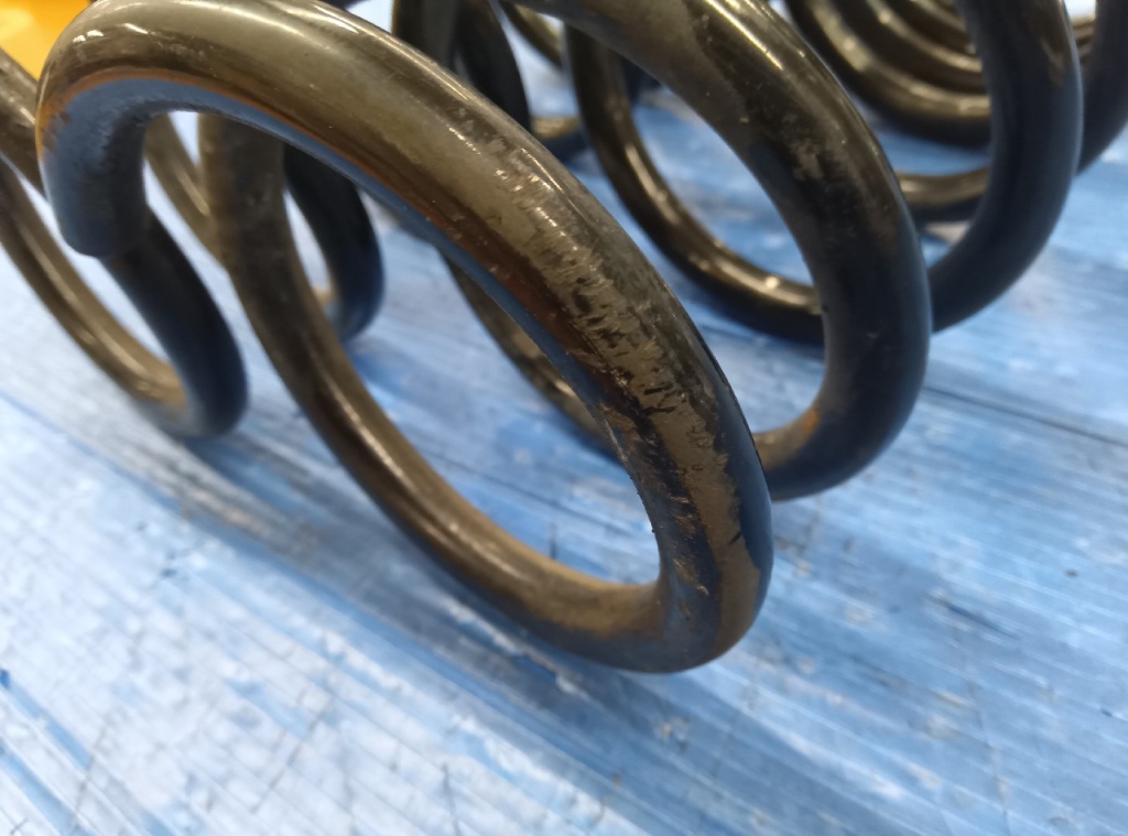 RS-R - Lowering springs for RC (ASC10) - front only