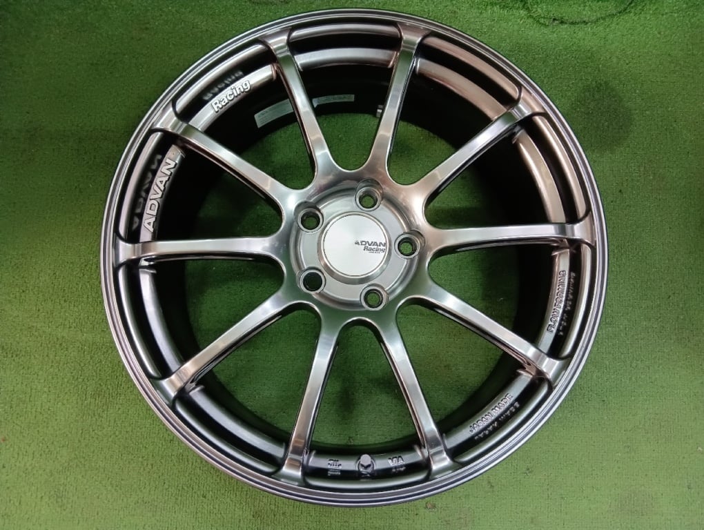 Yokohama - ADVAN RS? 18-inch wheels (4 wheels)