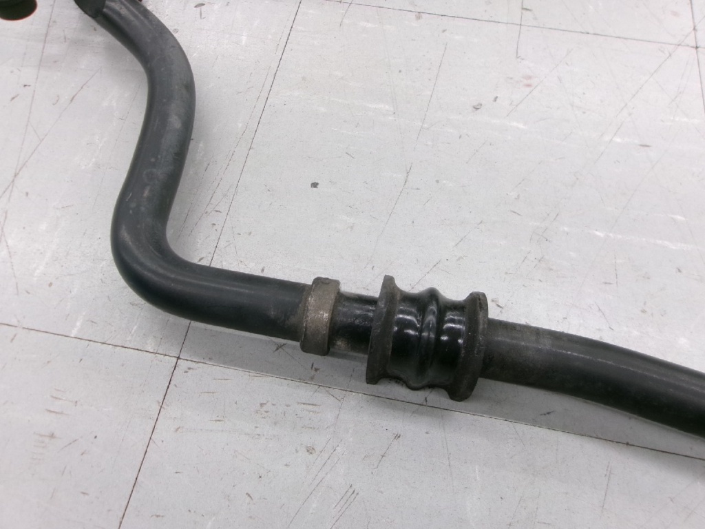 Unknown - Nissan Motor Co., Ltd. - Used! E26 Caravan genuine front stabilizer