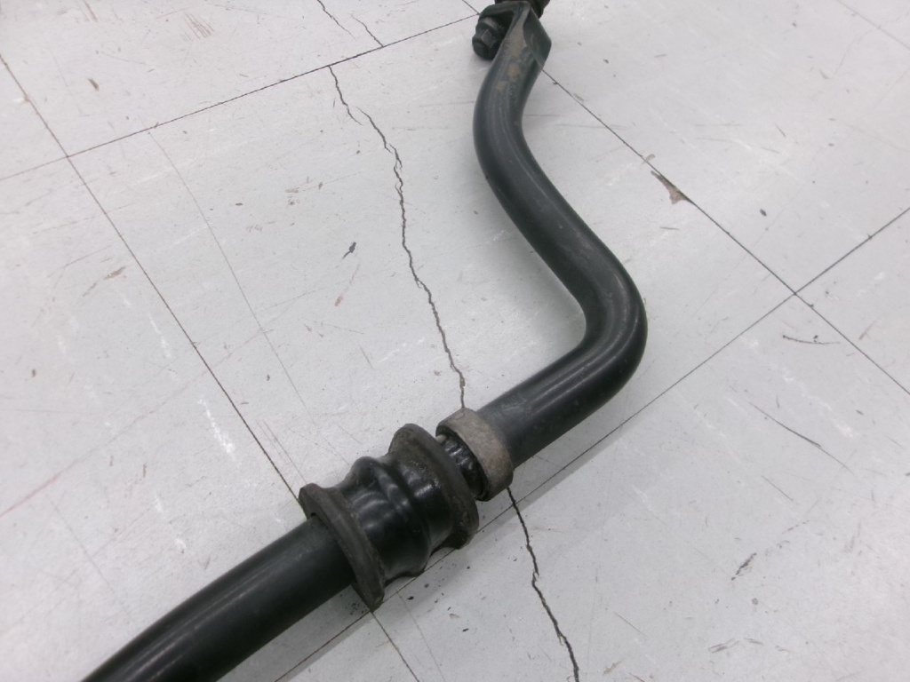 Unknown - Nissan Motor Co., Ltd. - Used! E26 Caravan genuine front stabilizer