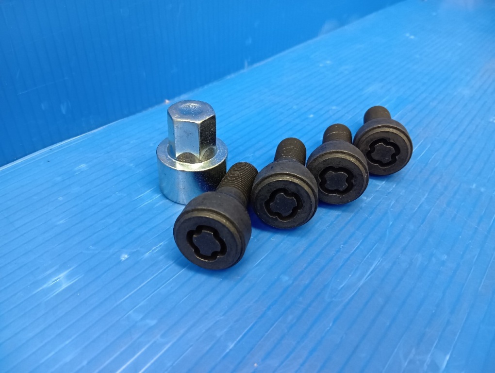 BMW - BMW Mini Locking Bolt