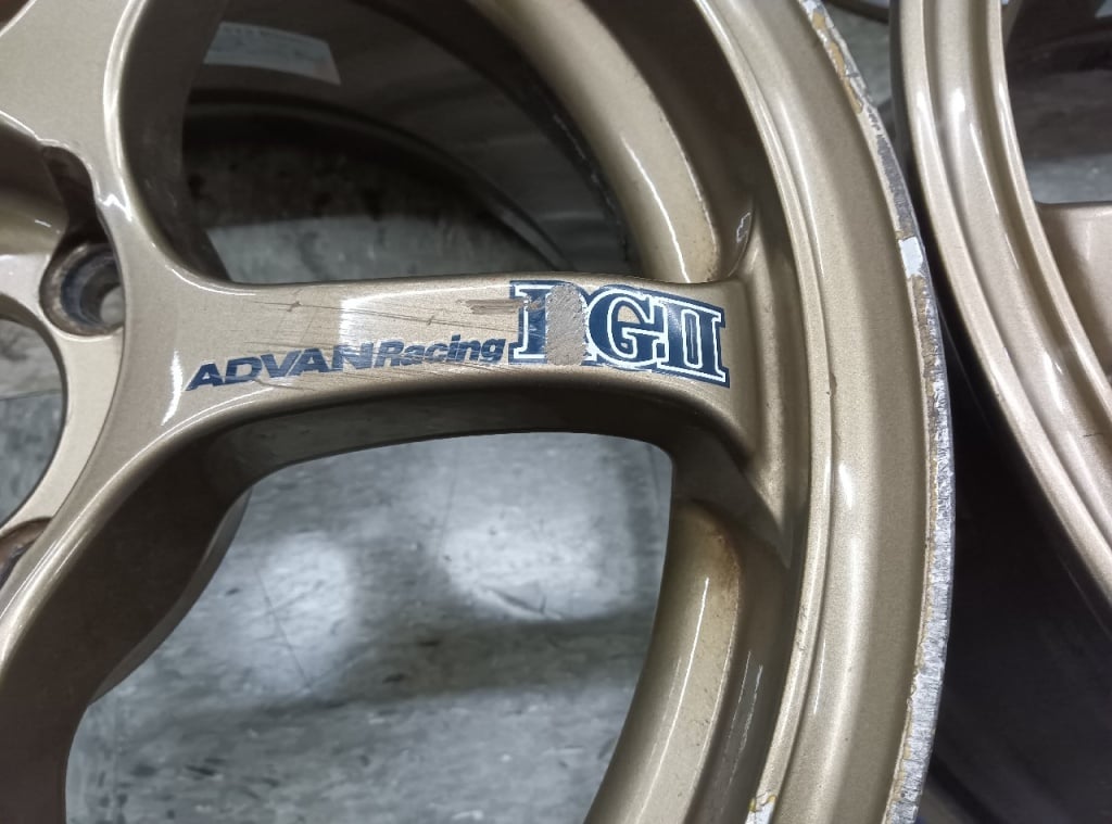 Yokohama - ADVAN RG? 15-inch aluminum wheels (4 wheels)