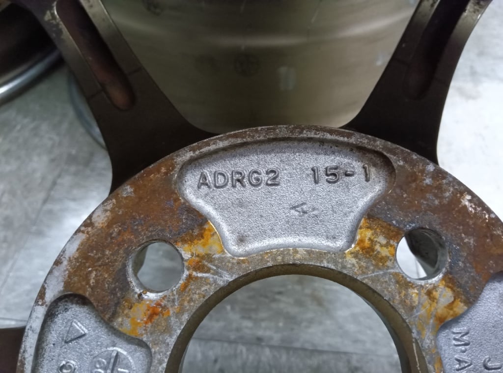 Yokohama - ADVAN RG? 15-inch aluminum wheels (4 wheels)