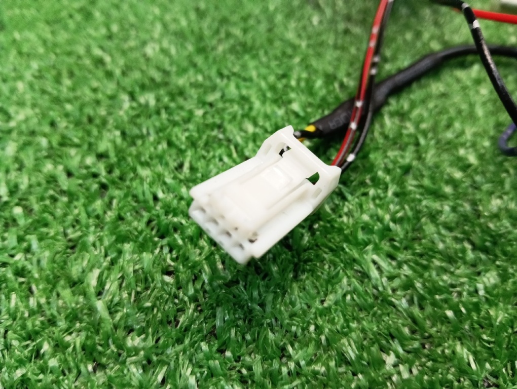 Data Systems - Nissan rear camera connection adapter (RCA021N)