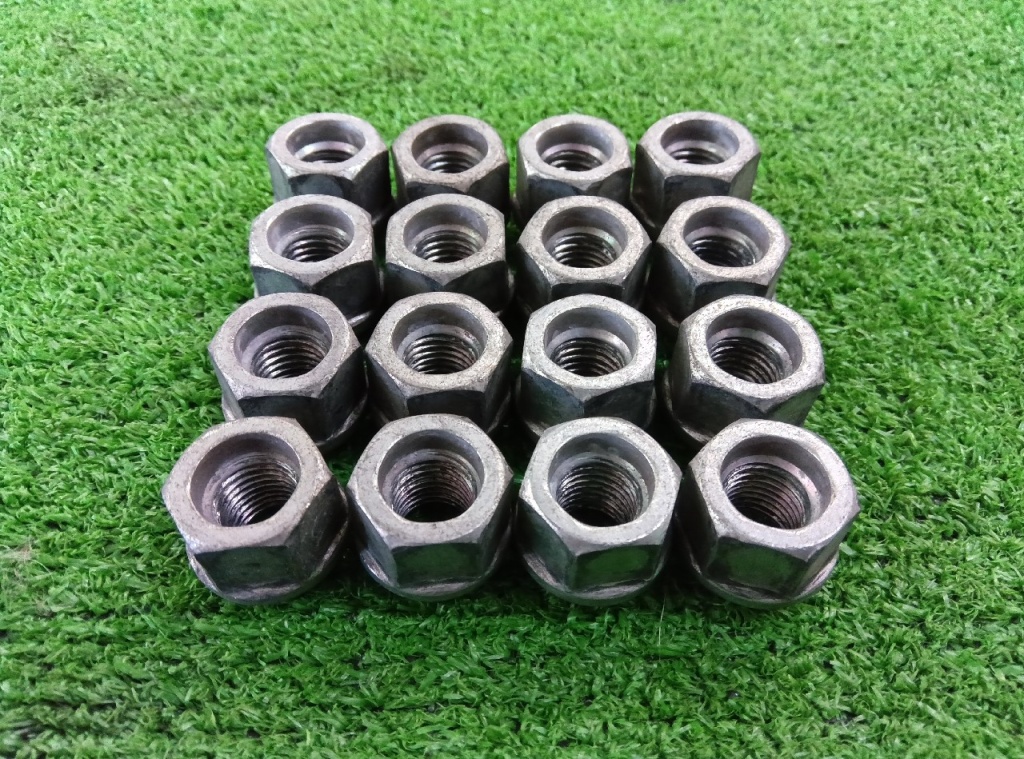 Honda - 16 Honda genuine through nuts (M12 x P1.5)