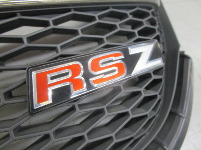 Honda - Used! Stream (RN6) early model genuine grill