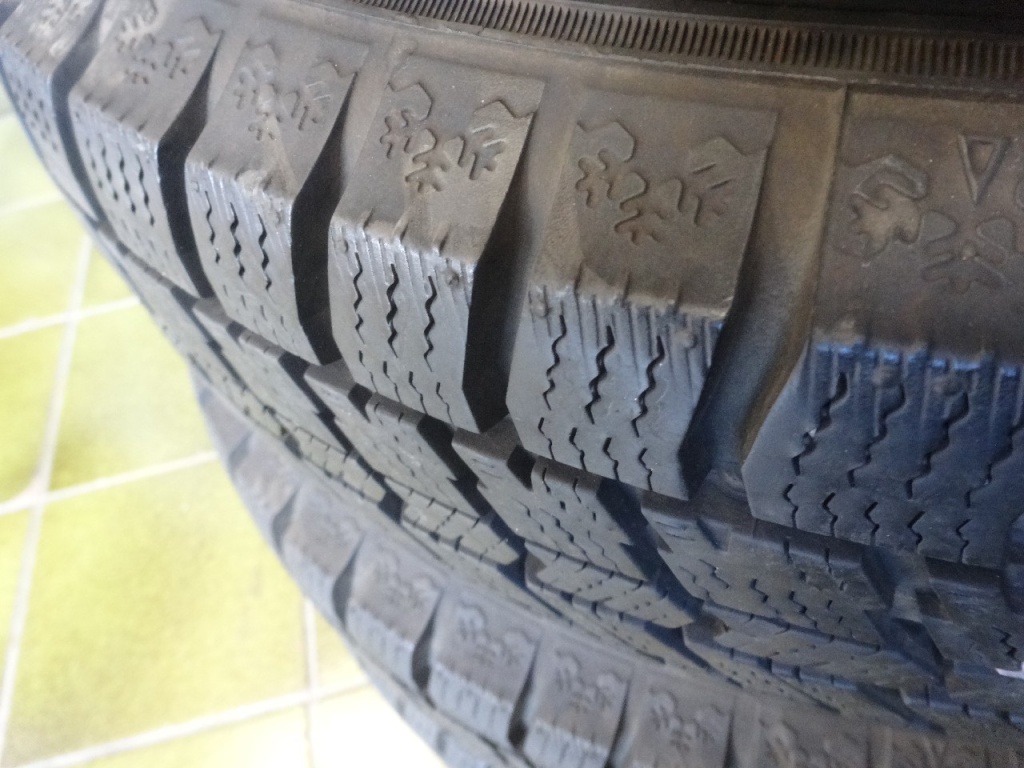 Daihatsu - Daihatsu Genuine Steel/GY13-inch Studless Tires (4 tires)