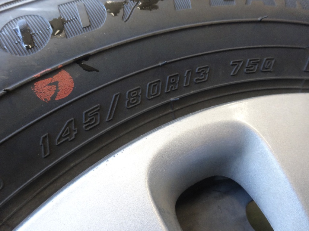 Daihatsu - Daihatsu Genuine Steel/GY13-inch Studless Tires (4 tires)
