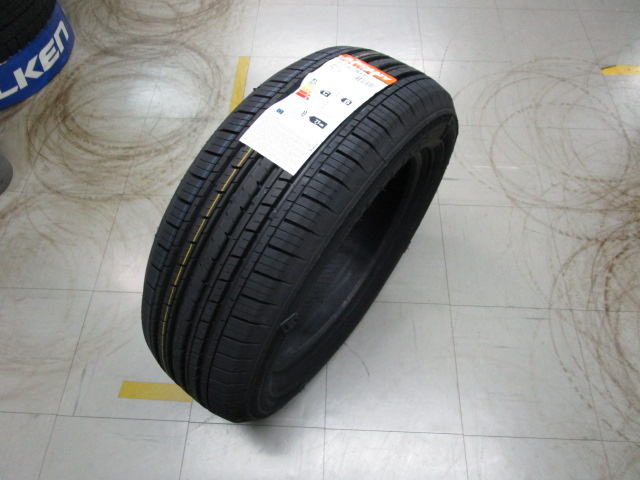 Unknown - New tires RU101 (215/60R17)