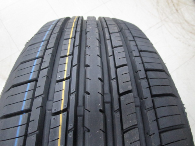 Unknown - New tires RU101 (215/60R17)