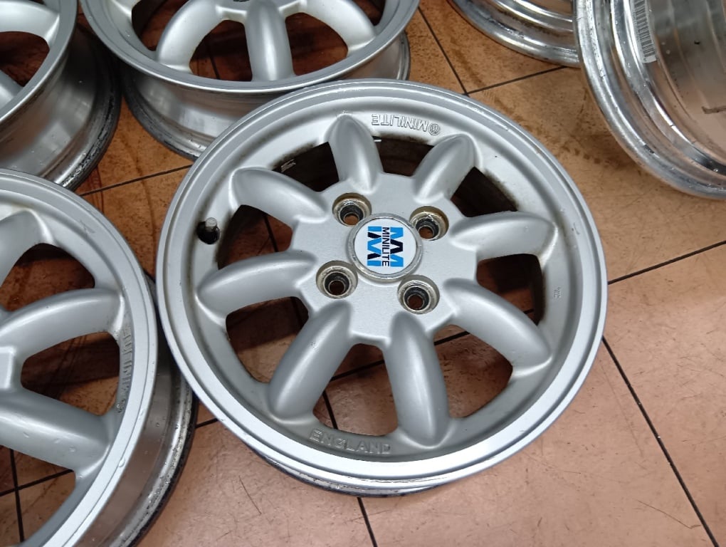 Daihatsu - Daihatsu Genuine Mini Light/14-inch wheels (4 wheels)